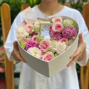 Hộp Hoa Trái Tim Mẫu Đơn W108