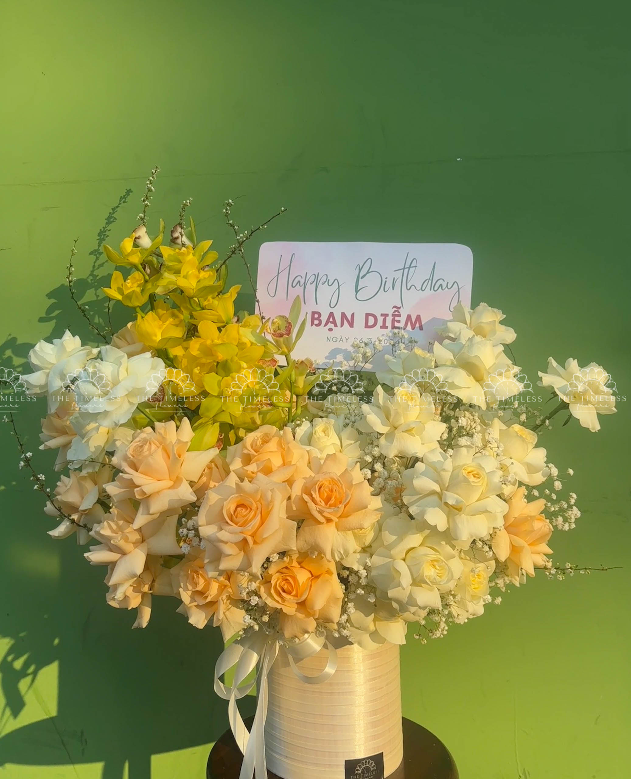 Lẵng Hoa Hồng Thiết Kế Chúc Mừng H017