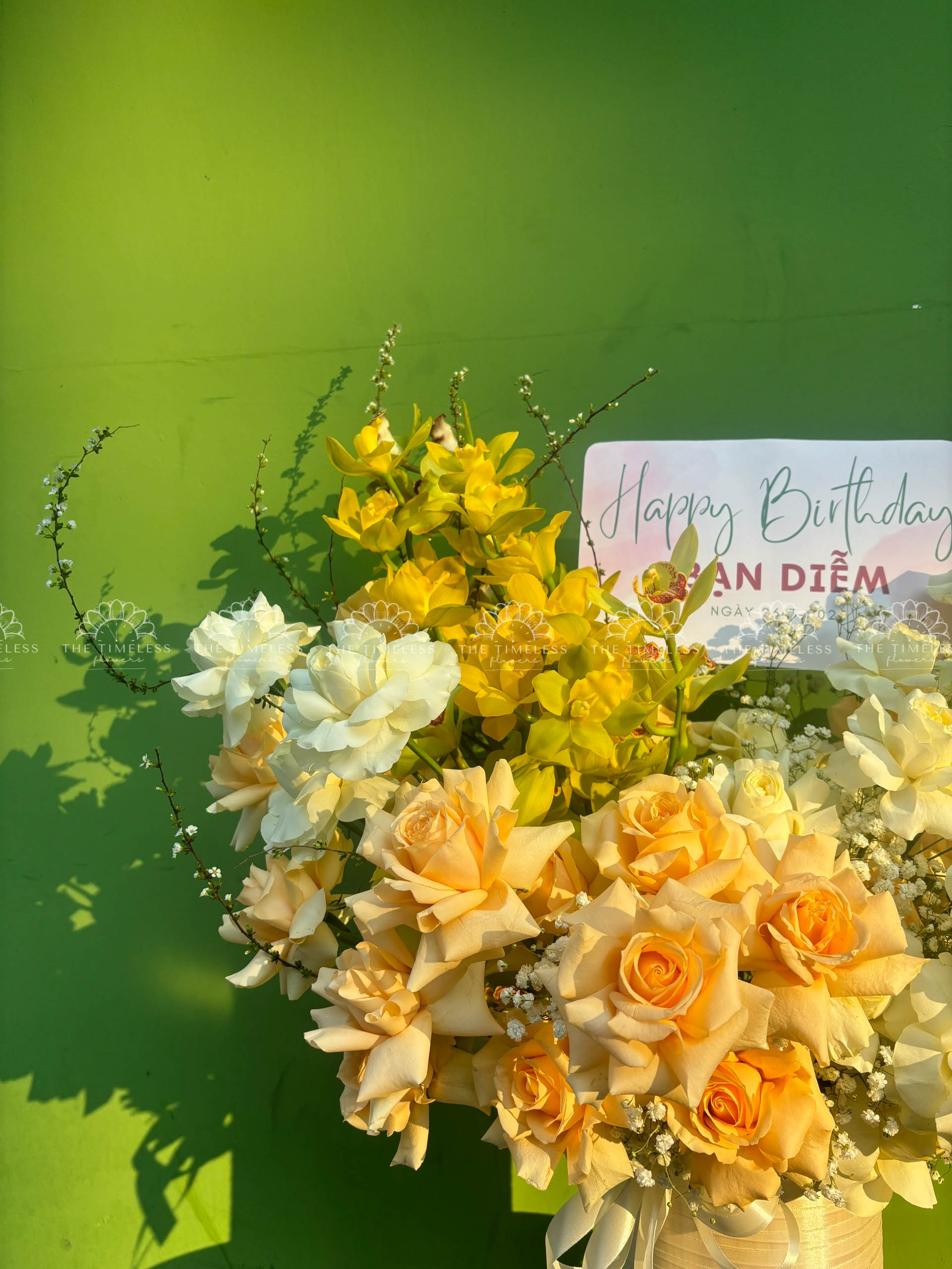 Lẵng Hoa Hồng Thiết Kế Chúc Mừng H017