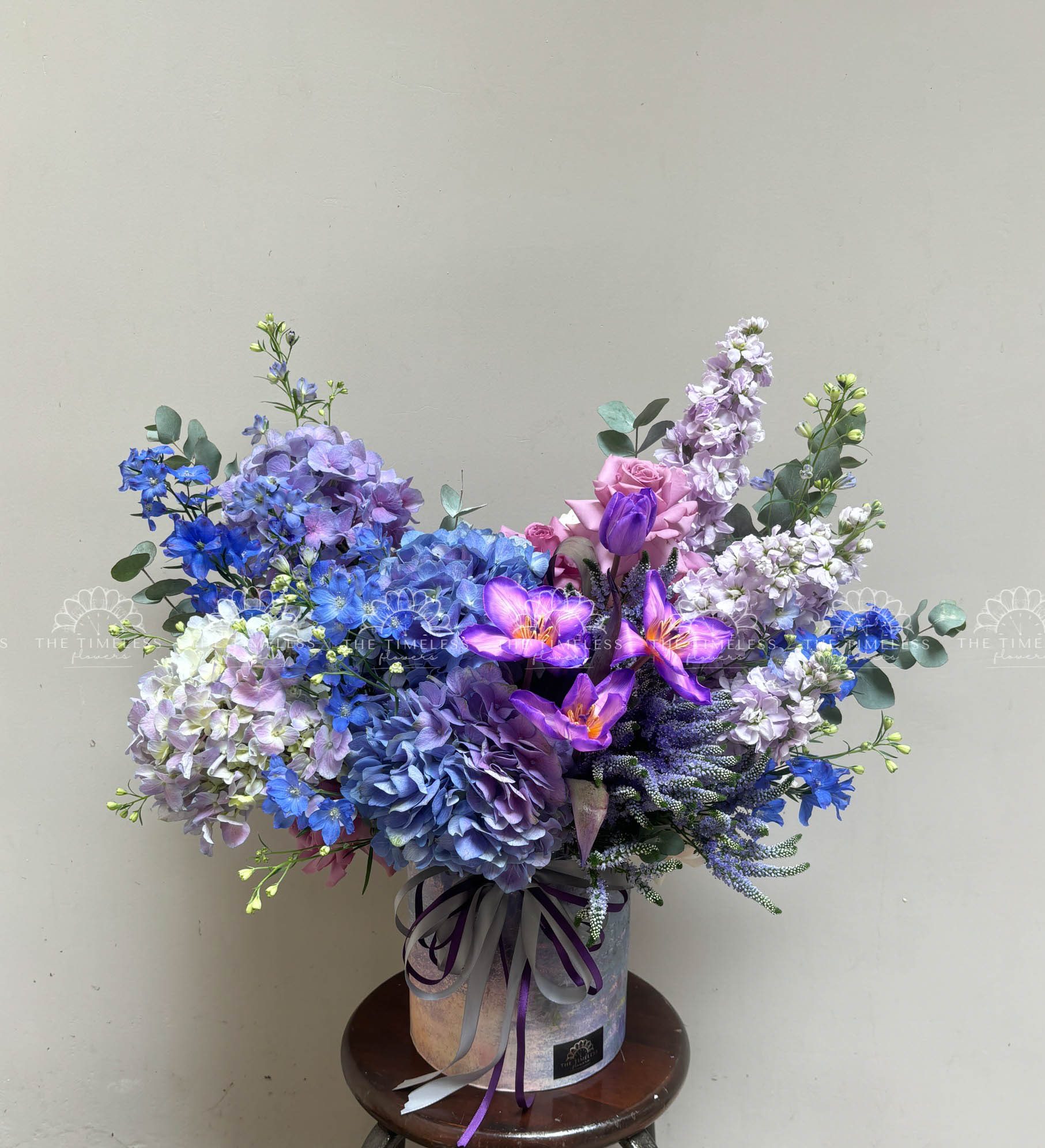 Lẵng Hoa Tulip Thiết Kế Chúc Mừng H035