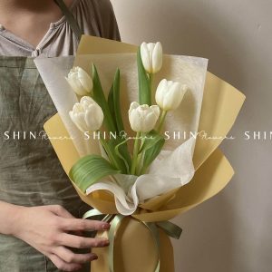 Hoa bó 5 Tulip Trắng S052