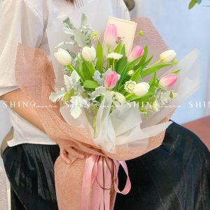 Hoa Bó 8 Tulip Hồng mix Tulip Trắng S058