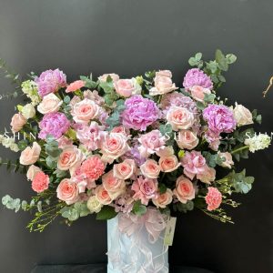 Lẵng Hoa Mẫu Đơn và Hoa Hồng Chúc Mừng H041