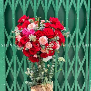 Cây Hoa Trái Tim Hoa Hồng Đỏ T005