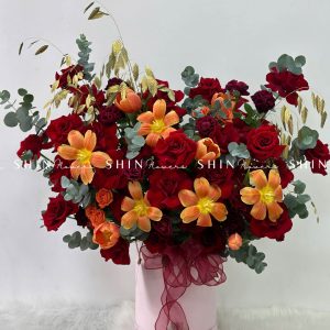 Hộp Hoa Tulip Cam mix hoa Hồng Đỏ Chúc Mừng H057