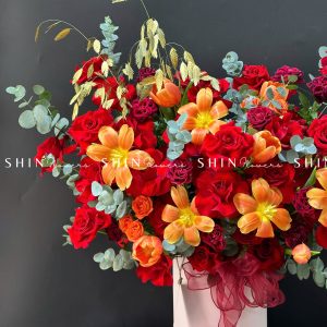 Hộp Hoa Tulip Cam mix hoa Hồng Đỏ Chúc Mừng H057