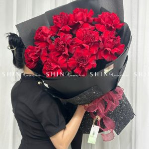 Bó 10 Hoa Hồng Đỏ Nhập Ecuador Hearts Khổng Lồ S147