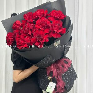 Bó 10 Hoa Hồng Đỏ Nhập Ecuador Hearts Khổng Lồ S147