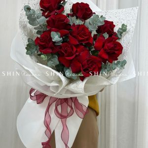 Bó 9 Bông Hoa Hồng Đỏ Nhập Ecuador Explorer H163