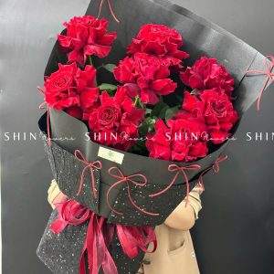 Bó 8 Hoa Hồng Đỏ Nhập Ecuador Hearts Khổng Lồ S169