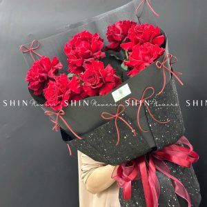 Bó 8 Hoa Hồng Đỏ Nhập Ecuador Hearts Khổng Lồ S169