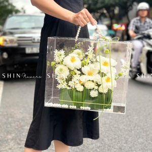 Vali Mica Hoa Tulip trắng và Dạ Lan Hương- Blooming Box B016