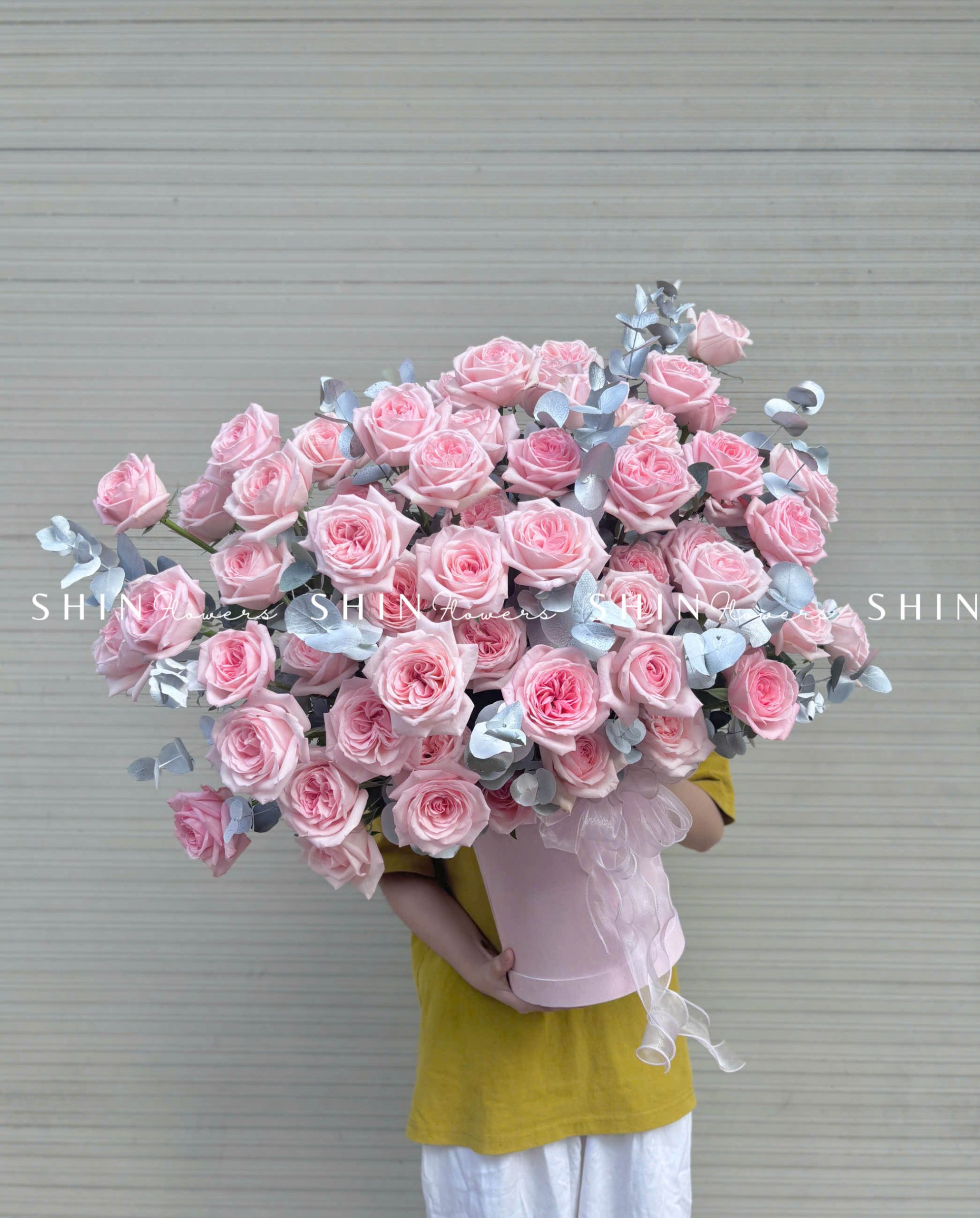 Lẵng Hoa Hồng Ohara Chúc Mừng H072