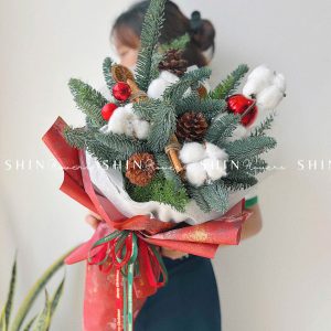 Bó hoa NOEL Cây Thông Nobilis Đan Mạch T008