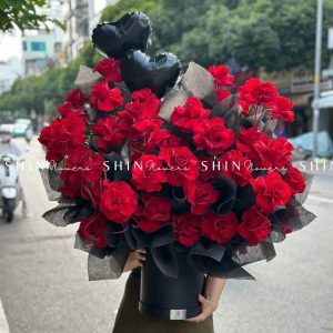 Lẵng Hoa Hồng Đỏ Chúc Mừng H080