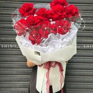 Bó hoa 10 Hoa Hồng Đỏ Nhập Ecuador Hearts S333