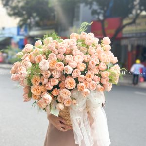 Giỏ hoa hồng chùm nàng thơ H099