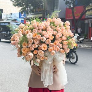 Giỏ hoa hồng chùm nàng thơ H099