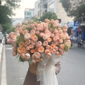 Giỏ hoa hồng chùm nàng thơ H099