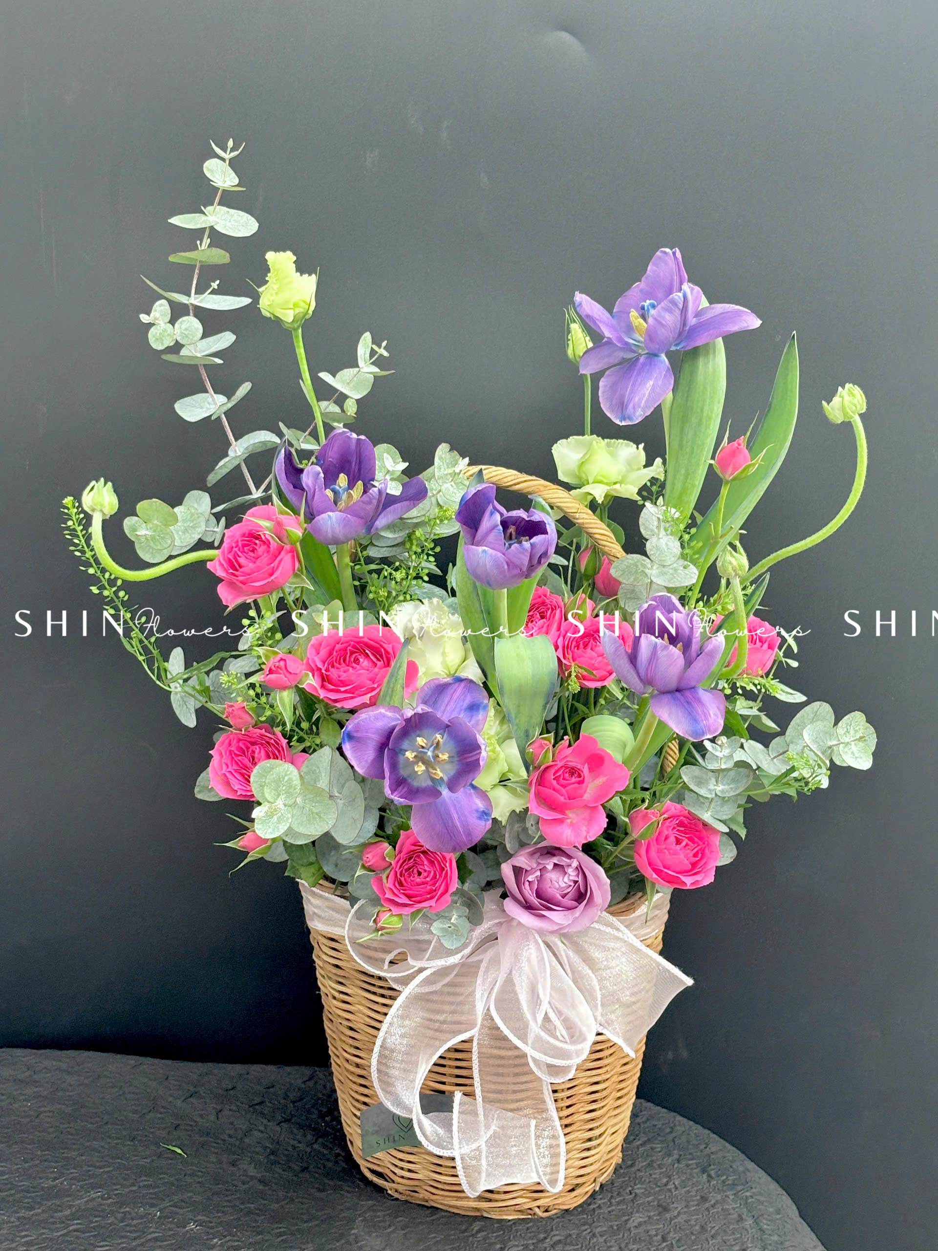 Giỏ Hoa Tulip Tím Hà Lan H086