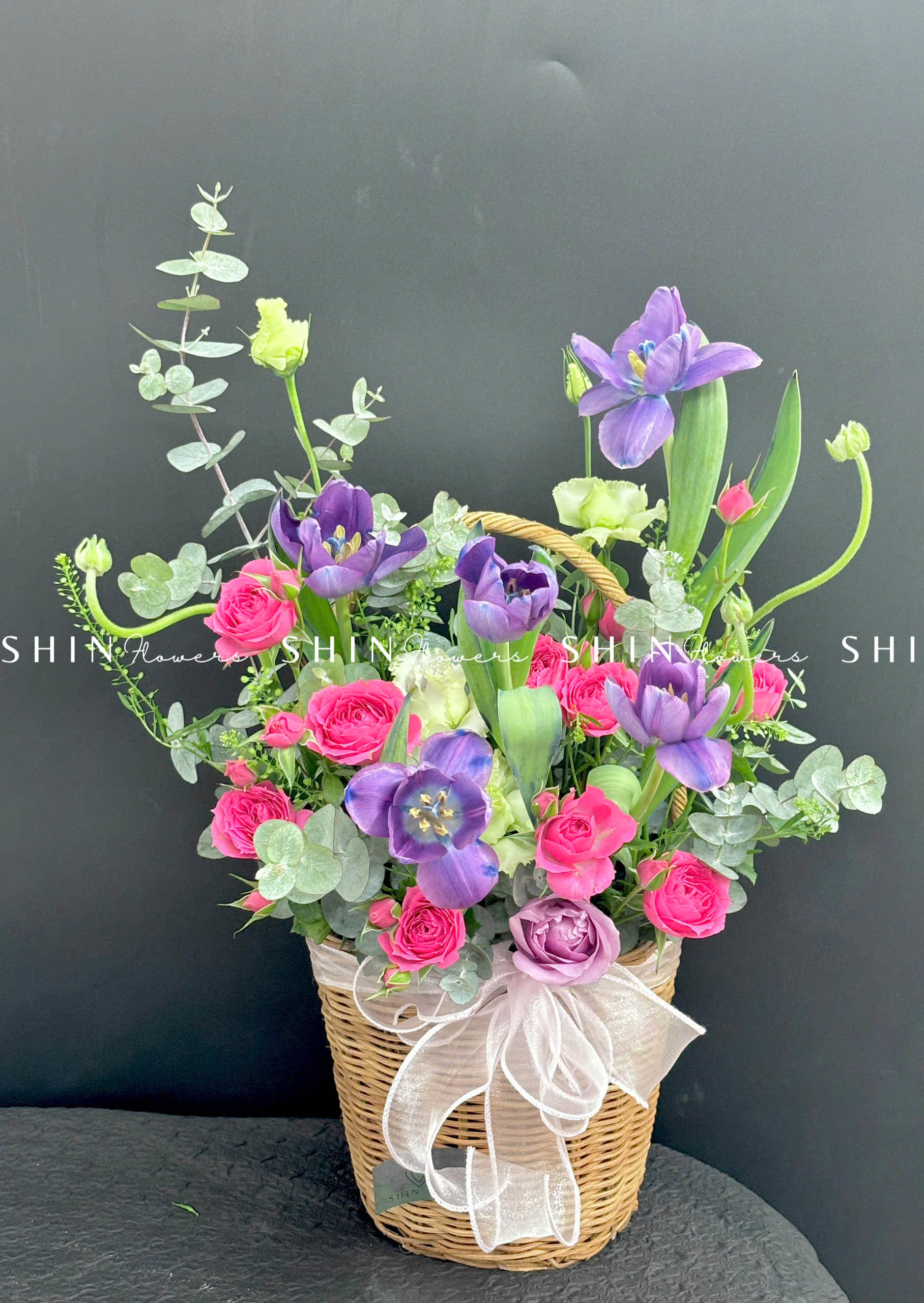 Giỏ Hoa Tulip Tím Hà Lan H086