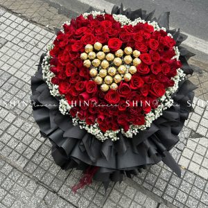 Bó Hoa 99 Hồng Đỏ Khổng Lồ Mix Chocolate và baby S355