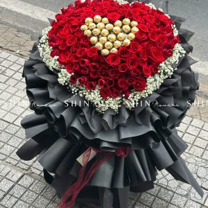 Bó Hoa 99 Hồng Đỏ Khổng Lồ Mix Chocolate và baby S355