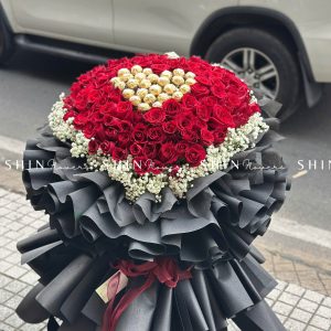 Bó Hoa 99 Hồng Đỏ Khổng Lồ Mix Chocolate và baby S355