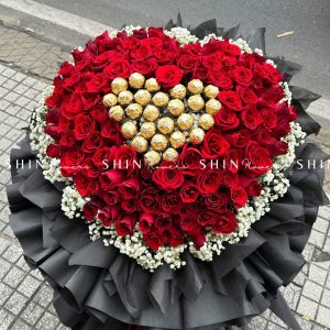 Bó Hoa 99 Hồng Đỏ Khổng Lồ Mix Chocolate và baby S355