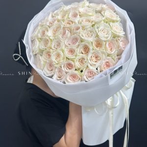 Bó Hoa 40 hồng trắng White Ohara S378