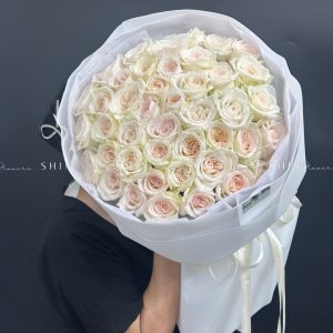 Bó Hoa 40 hồng trắng White Ohara S378