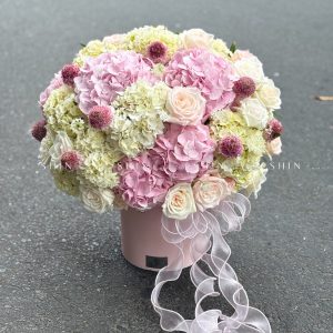 Hộp hoa Cẩm Tú Cầu Hồng mix Trắng H106