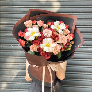 Hoa Bó Hoa Hồng mix tulip Tone Nâu S410