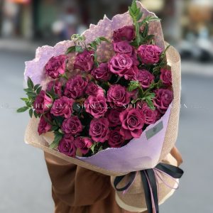 Hoa Bó Hoa Hồng Tím Blue Berry mix lá Jasmine - S402