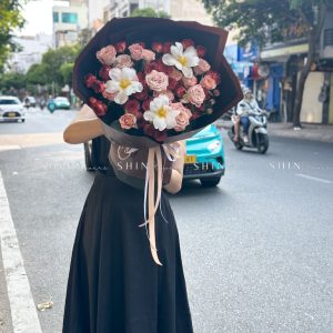 Hoa Bó Hoa Hồng mix tulip Tone Nâu S410