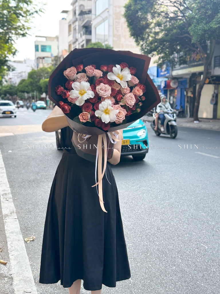 Hoa Bó Hoa Hồng mix tulip Tone Nâu S410