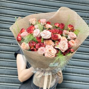 Hoa Bó Hoa Hồng Capuchino mix Hồng Chùm Chocolate S411