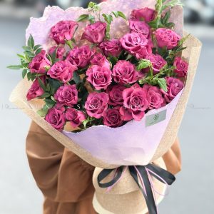 Hoa Bó Hoa Hồng Tím Blue Berry mix lá Jasmine - S402