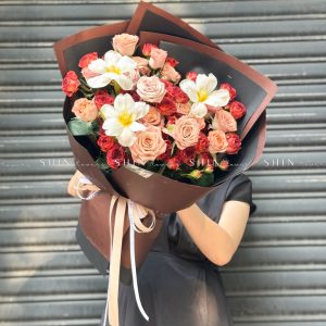 Hoa Bó Hoa Hồng mix tulip Tone Nâu S410