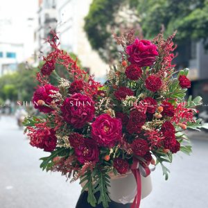 Lẵng Hoa Mẫu Đơn Đỏ Thiết Kế Chúc Mừng H107