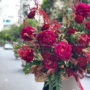 Lẵng Hoa Mẫu Đơn Đỏ Thiết Kế Chúc Mừng H107