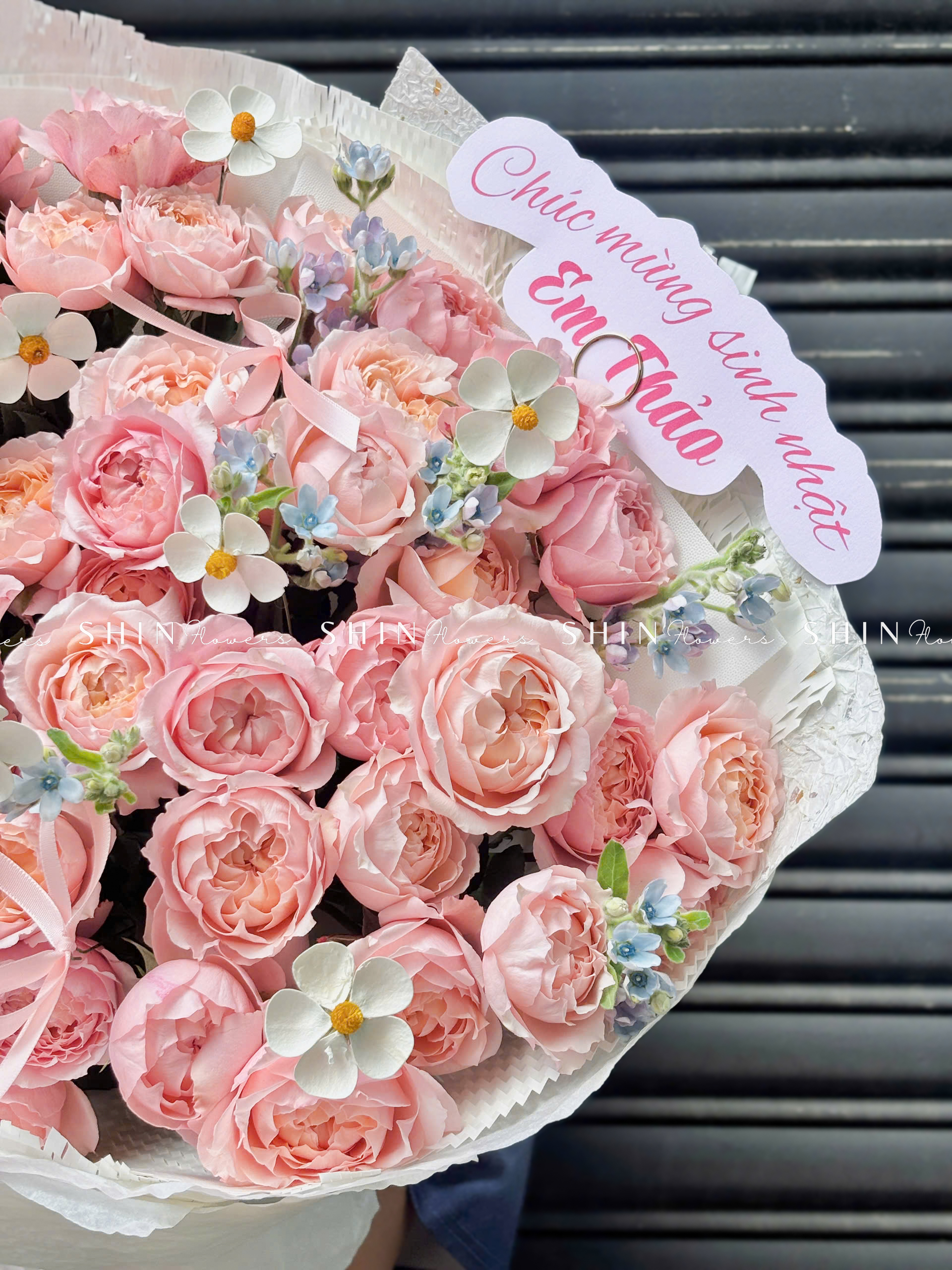 Bó Hoa Hồng Chùm Julieta Siêu Khổng Lồ S420