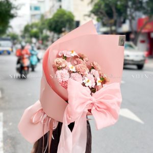 Hoa Bó Cẩm Chướng Hồng Nơ Lụa S459