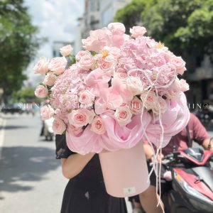 Hộp hoa Cẩm Tú Cầu Hồng mix Lan Hồ Điệp H110