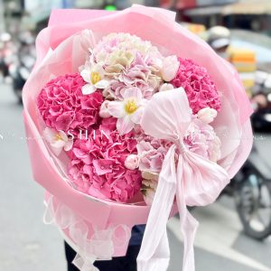 Hoa Bó 5 Cẩm Tú Cầu Hà Lan Mix 10 Tulip S499