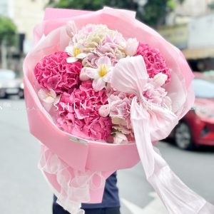 Hoa Bó 5 Cẩm Tú Cầu Hà Lan Mix 10 Tulip S499