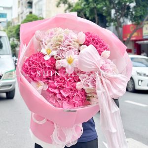 Hoa Bó 5 Cẩm Tú Cầu Hà Lan Mix 10 Tulip S499