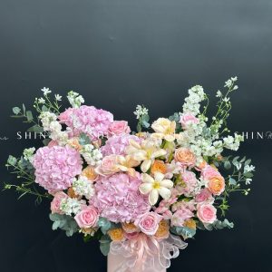 Hộp hoa Tone hồng chúc mừng H119