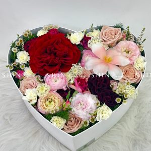Hộp Hoa Tim mix B022