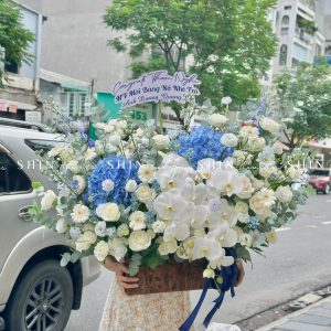 Lẵng Hoa chúc mừng Tone Xanh Sang Trọng H129